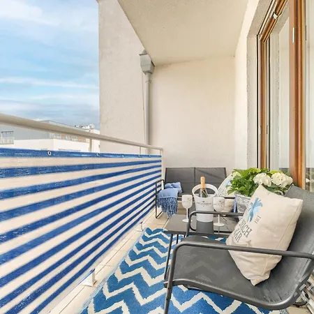 Klw Platan 10 - Free Parking シフィノウイシチェ